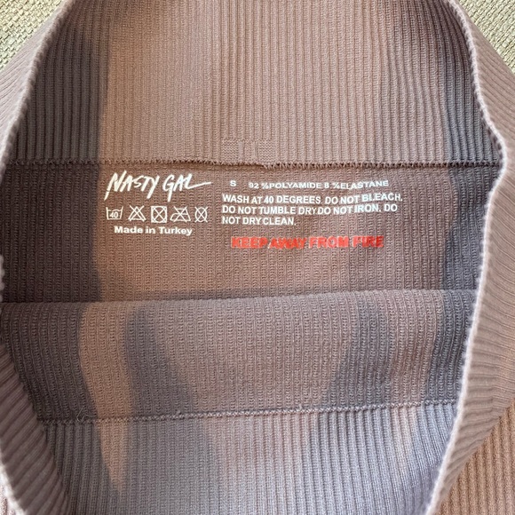 Nasty Gal Mauve Ribbed Bike Shorts Small - Picture 2 of 4